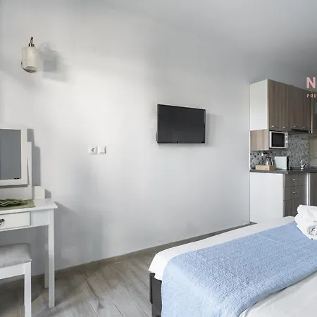 Azur Residences, Nilie Hospitality Mgmt