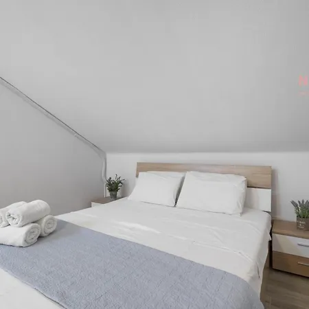 Azur Residences, Nilie Hospitality Mgmt *
