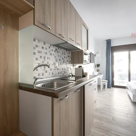 Azur Residences, Nilie Hospitality Mgmt *