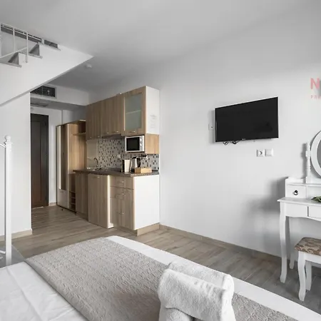 Azur Residences, Nilie Hospitality Mgmt