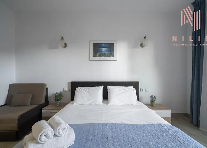 Azur Residences, Nilie Hospitality Mgmt *