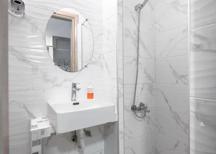 Azur Residences, Nilie Hospitality Mgmt Apartmán *