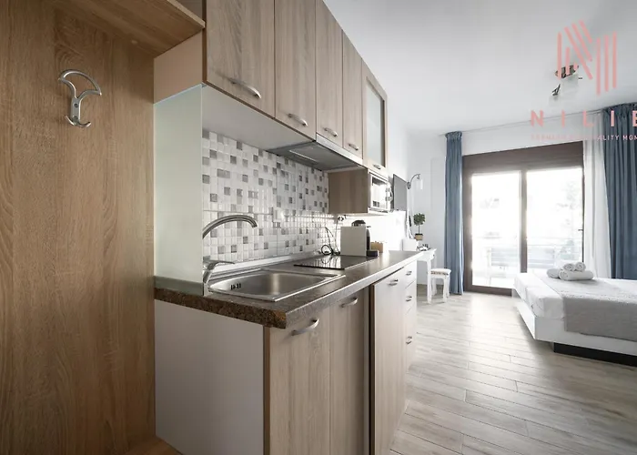 Azur Residences, Nilie Hospitality Mgmt *