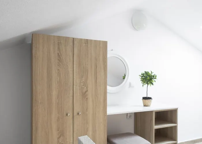 Azur Residences, Nilie Hospitality Mgmt