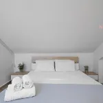 Azur Residences, Nilie Hospitality Mgmt * Nikíti