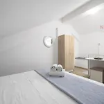Apartman Azur Residences, Nilie Hospitality Mgmt